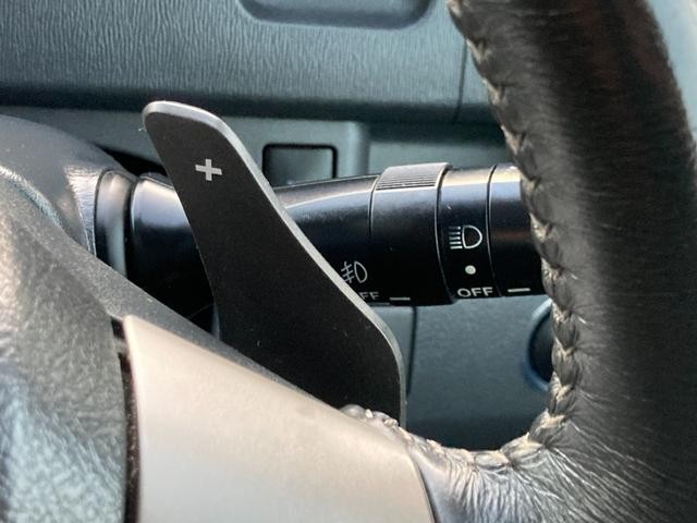 0220006A30261011W00117.jpg