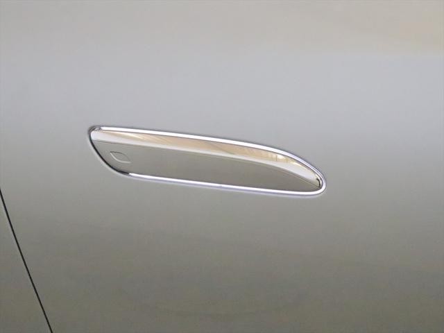 0570535A20260614G00111.jpg