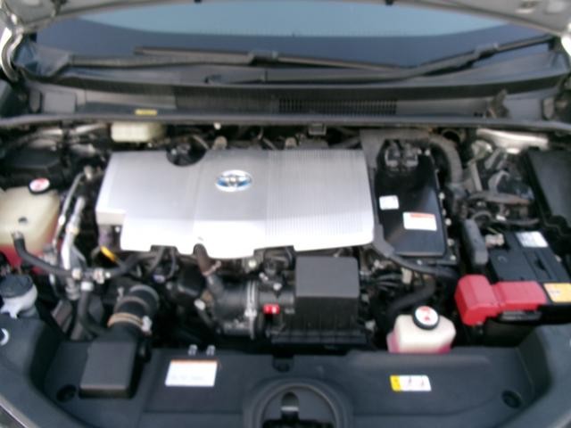0840397A30260403W00116.jpg
