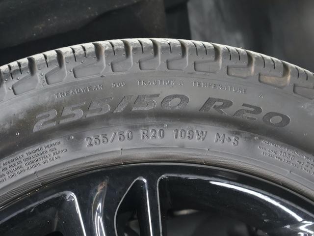 0570697A30260717W00108.jpg