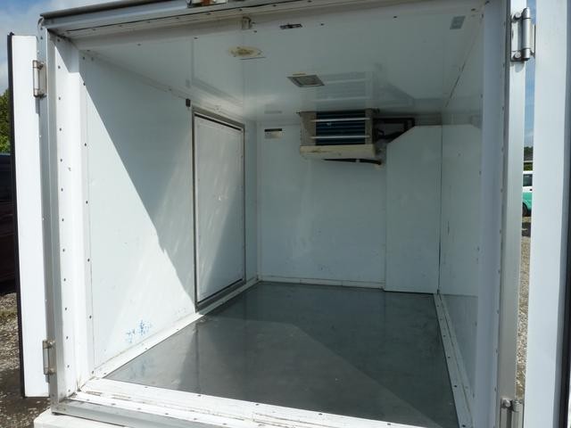 0504287A30251005W00106.jpg