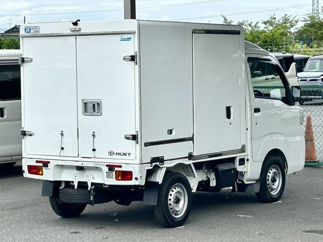 20cb5fbe28cee7ac94bfee3c5fd7140e.jpg