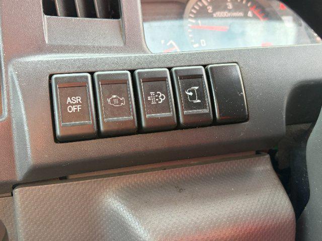 6980146fbfbe4e49beca2e7bf6c114e4.jpg