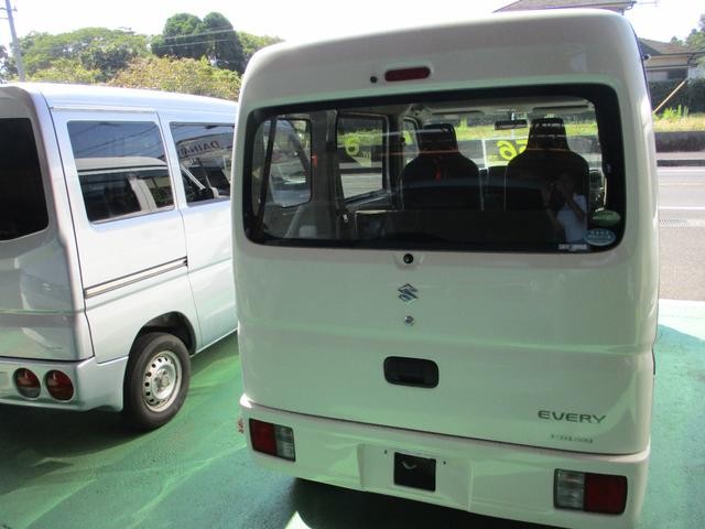 0840414A30261004W00516.jpg