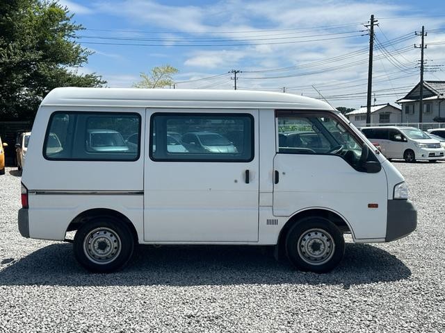 0520635A30260805W00405.jpg