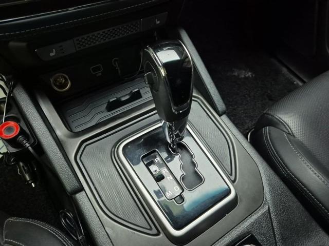 6041001779R8.jpg