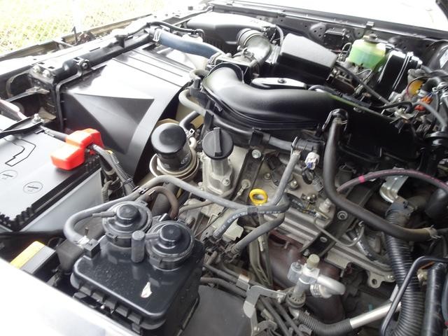 0730175A30261005W00118.jpg