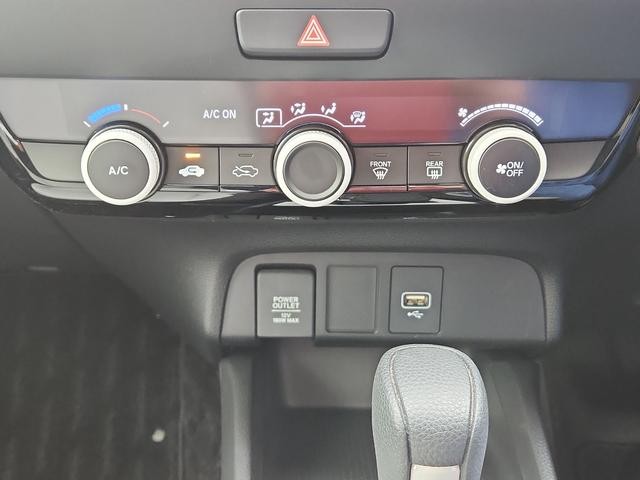 0600275A30260623W00411.jpg