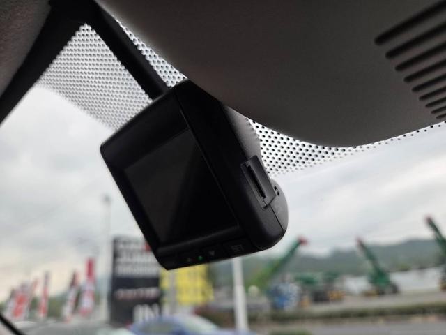 1000819A30260913W00115.jpg