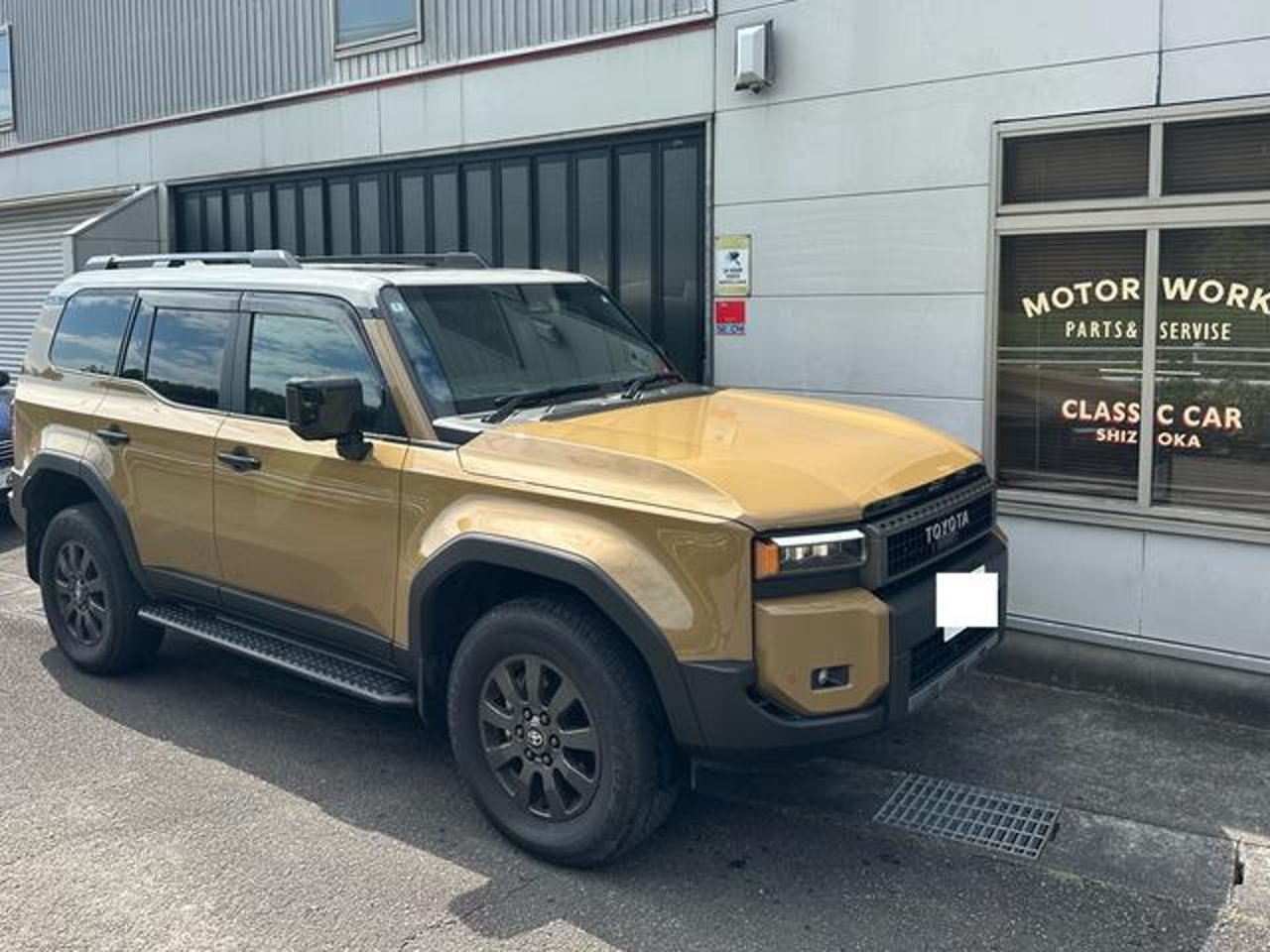 2024 Toyota Land Cruiser, photo 1 of 1