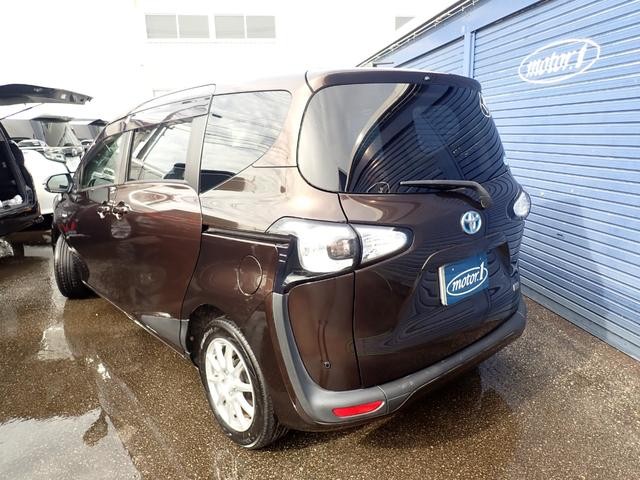 1161204A30260917W00104.jpg