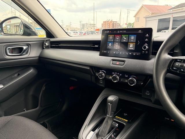 0541953A30260725W00116.jpg