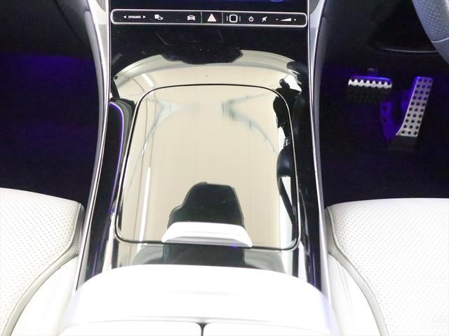 0570602A20260711G00217.jpg