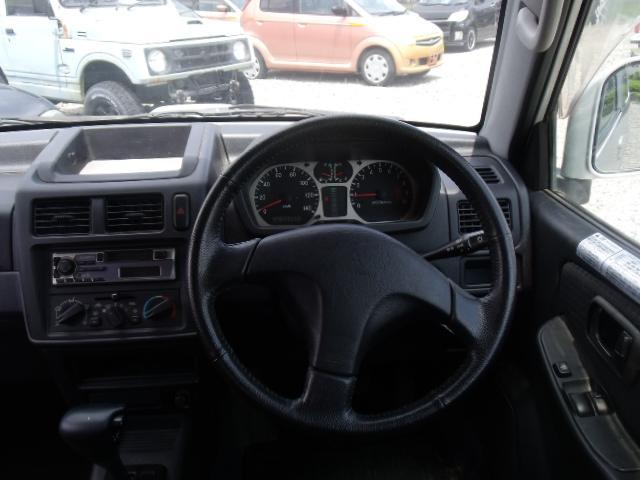 0504216A30260523W00116.jpg