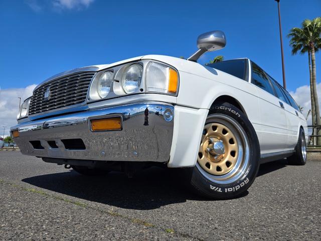1120002A30260410W00102.jpg