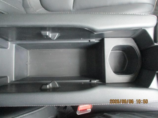 0802982A30260906W00214.jpg