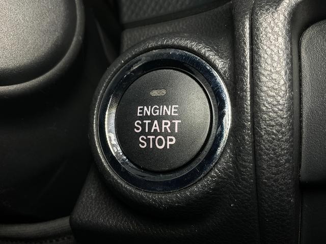0504839A30260924W00119.jpg