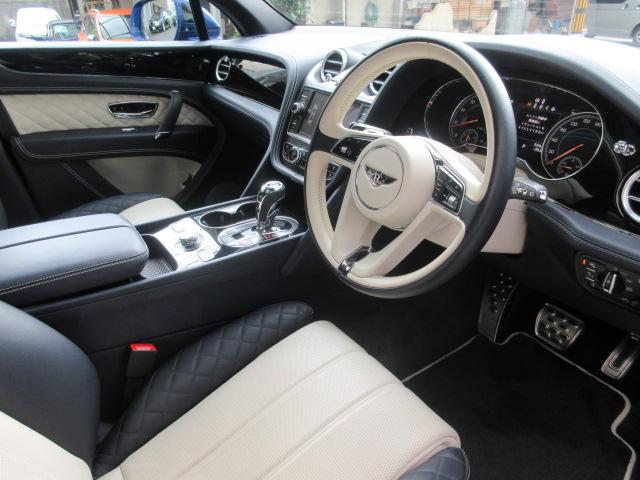 9000171A30210810W00316.jpg
