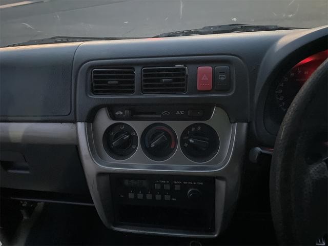 0508493A30260917W00113.jpg