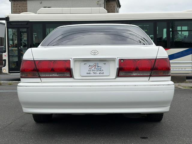 9540151A30260430W00111.jpg
