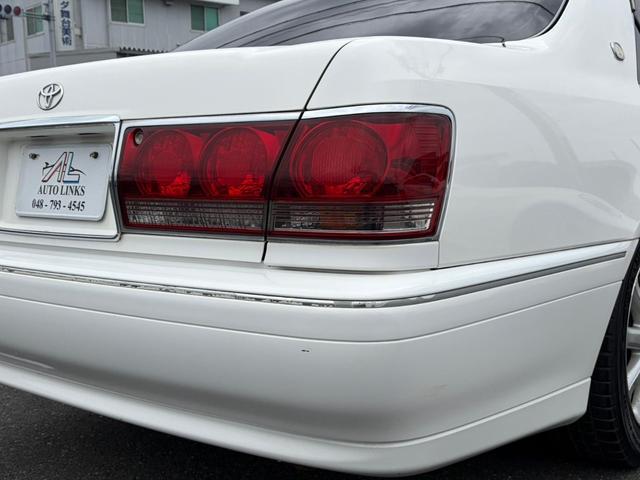 9540151A30260430W00115.jpg