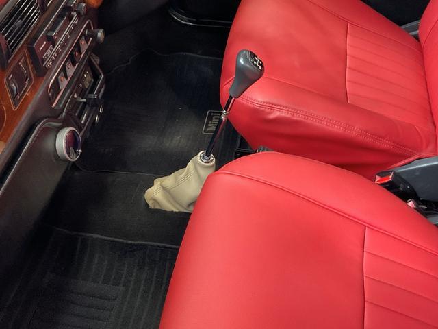 9540215A30260429W00209.jpg