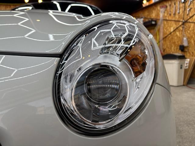0708960A30260818W00113.jpg
