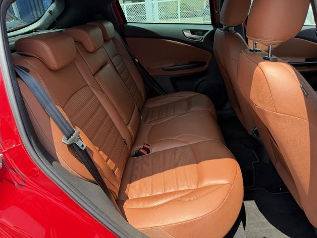 9200619A30260720W00114.jpg