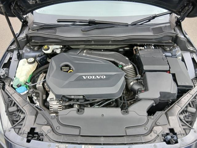 9510417A30260819W00214.jpg