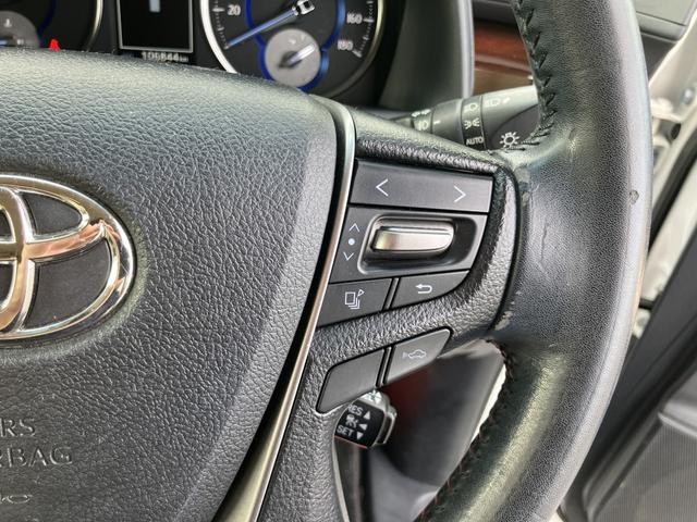 1200642A30260918W00113.jpg