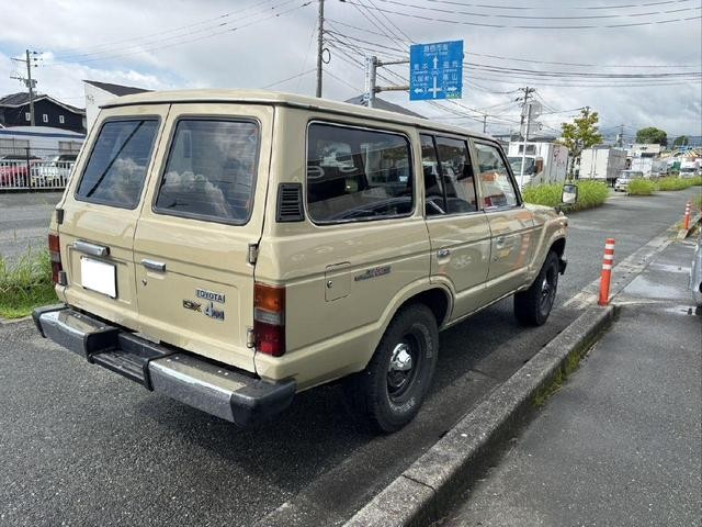 0804322A30251028W00107.jpg