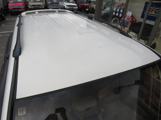 0804367A30260906W00113.jpg