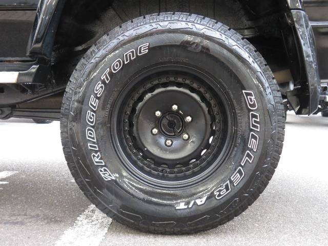 0804367A30260906W00209.jpg