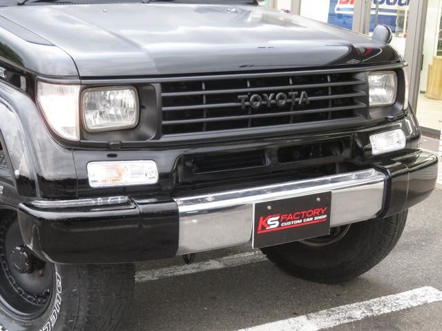 0804367A30260906W00214.jpg