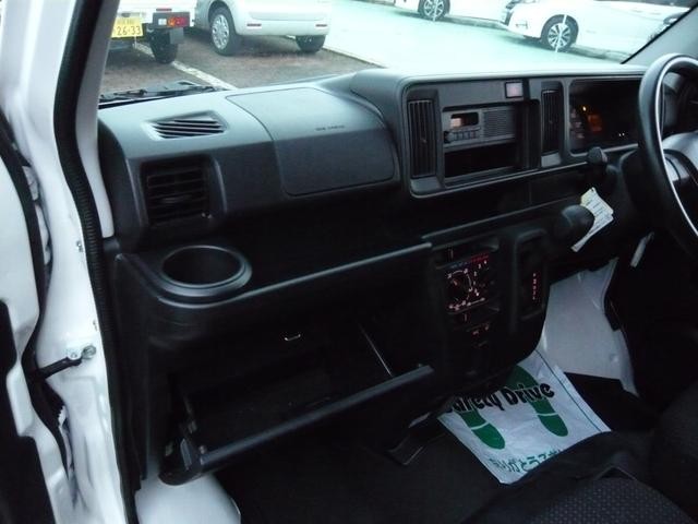 0500692A30260928W00303.jpg