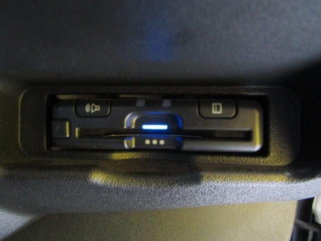 0530123A30260825W00718.jpg
