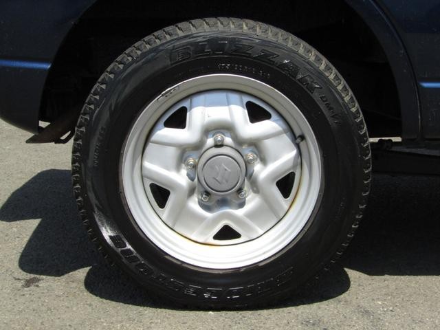 0903304A30260806W00216.jpg