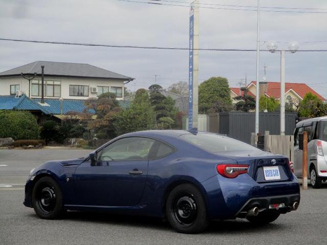 10bb72aff9f6cdf9fffd3717ed170796.jpg