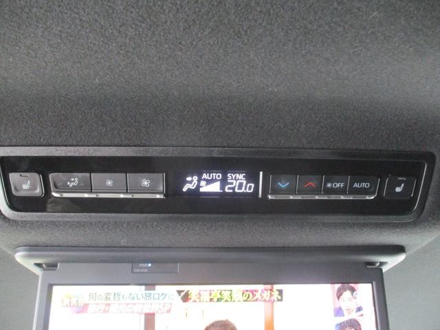 0802982A30260912W00215.jpg