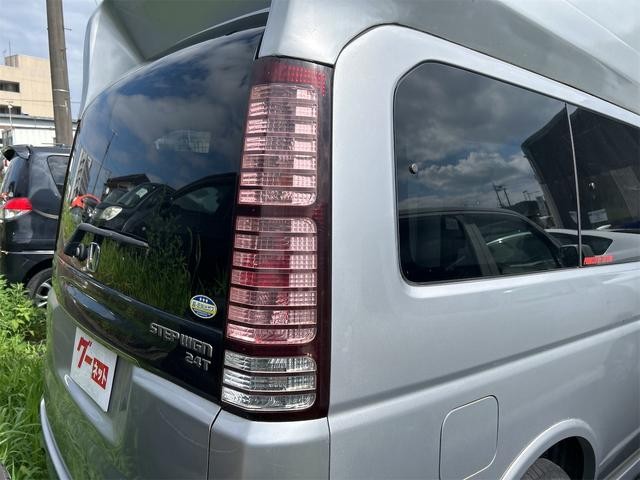 0903516A30260805W03407.jpg