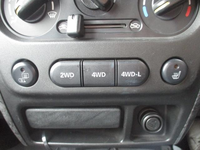 0803064A30260912W00311.jpg