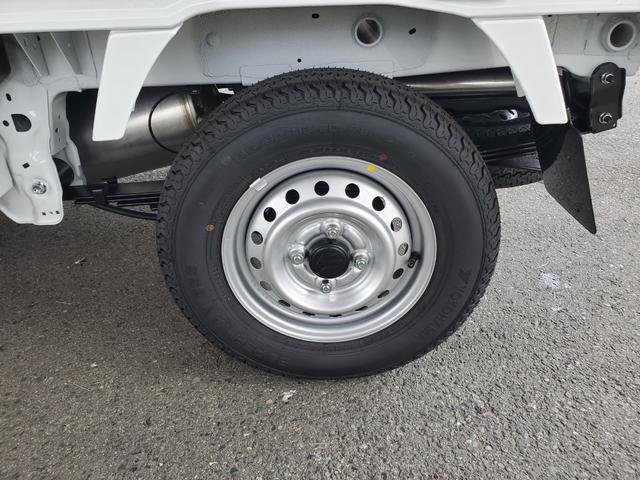 0903415A30260703W00209.jpg