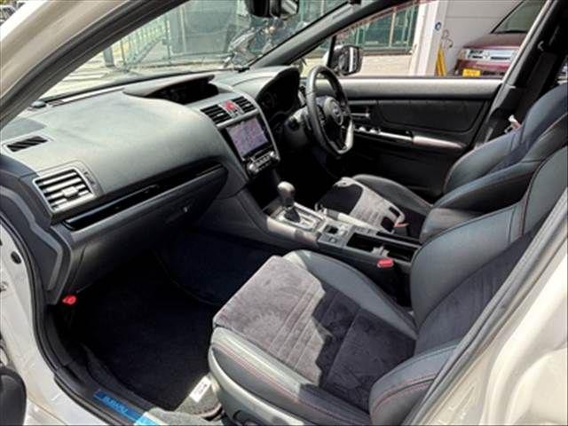 a811d199aab7f9992e2df225bf3f6eec.jpg