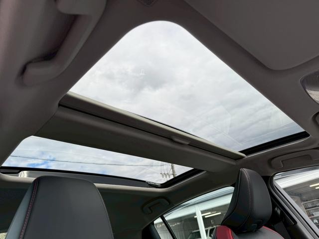 0209422A30260730W00103.jpg