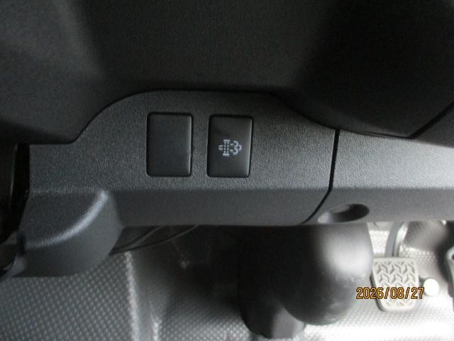 0802982A30260905W00116.jpg