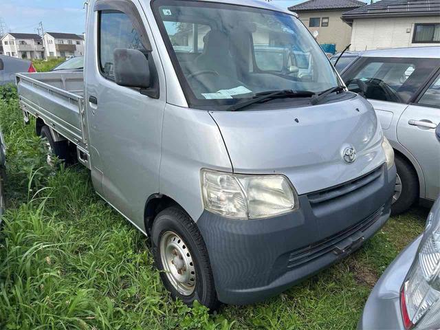 0903516A30260806W01001.jpg