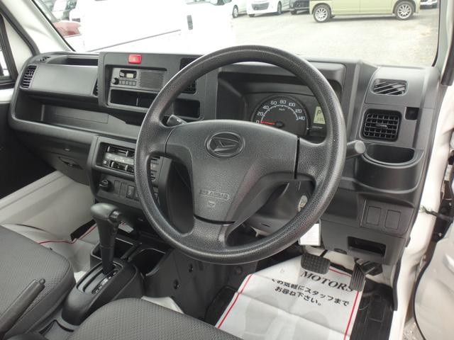 0509025A30260925W00202.jpg