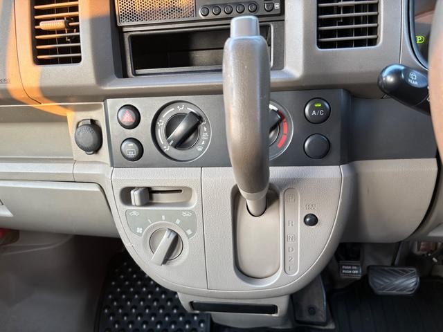 0700199A30260726W00116.jpg
