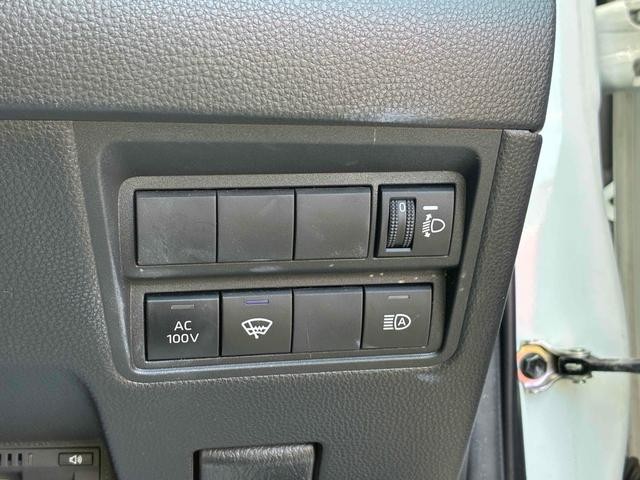 0300116A30260902W00112.jpg