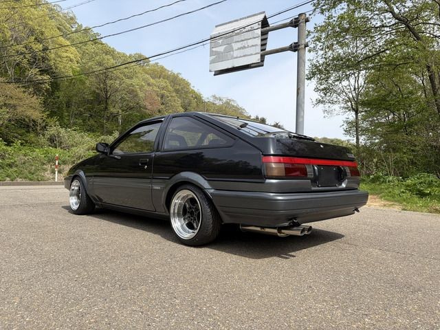 2e57cd6ce50b5202c0bec45fbe84df34.jpg